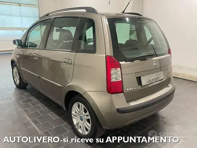 Usata Fiat Idea Emotion 95 CV (69 kW) 2008 Grigio Monovolume