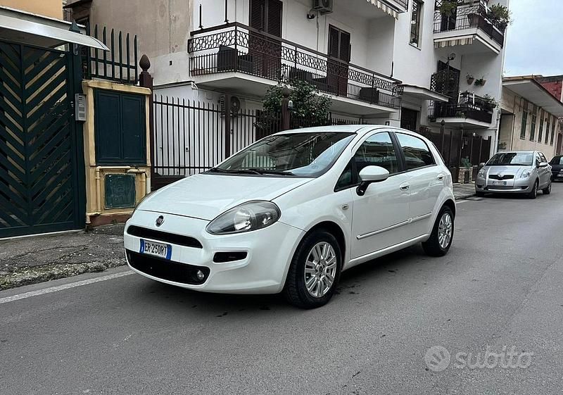 Usata Fiat Punto Evo 75 CV (55 kW) 2014 Bianco Utilitaria