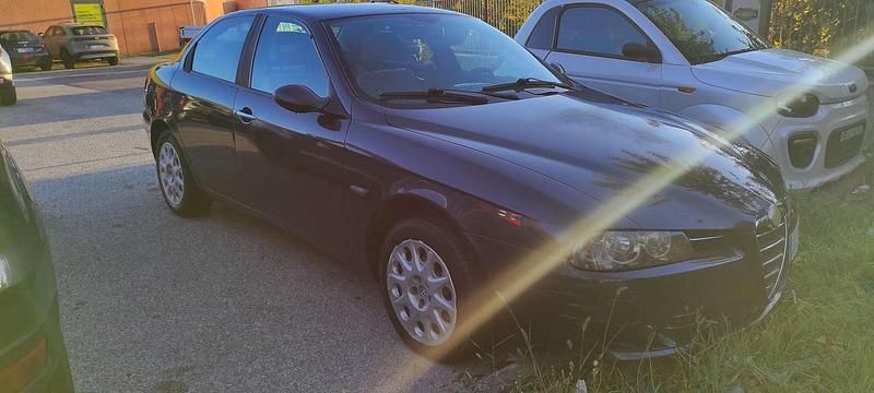 Blu/azzurro Usata 2003 Alfa Romeo 156 Progression Tre volumi | 1000 € (Ottimo prezzo) - Immagine 1/4