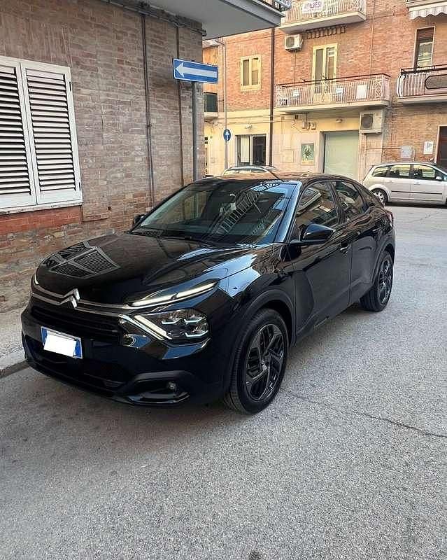 Nero Usata 2024 Citroën C4 PureTech SUV | 16.000 € (Ottimo prezzo) - Immagine 1/4