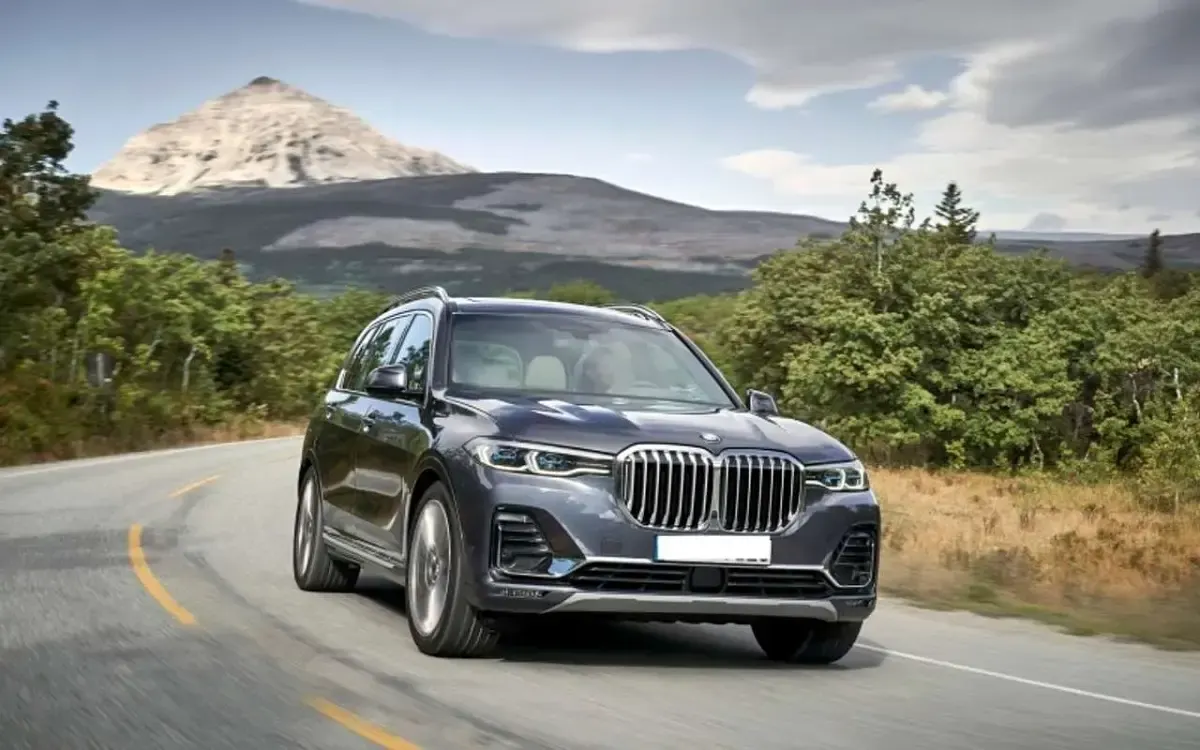 Usata BMW X7 Efficient Dynamics 381 CV (280 kW) 2023 Argento SUV