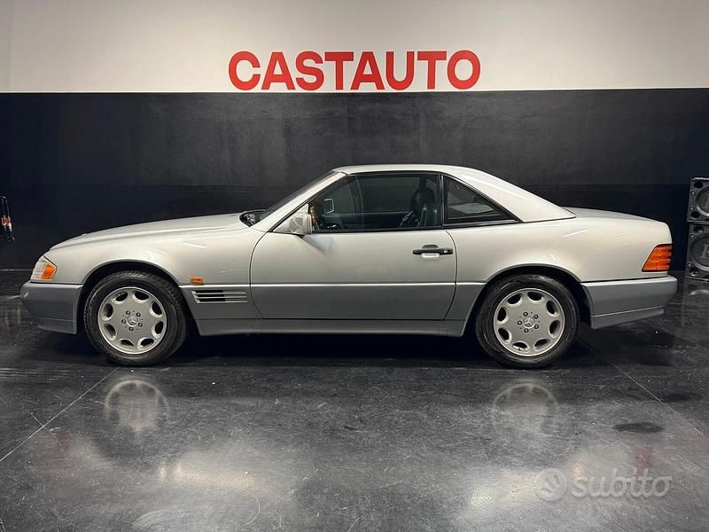 Usata Mercedes SL280 193 CV (141 kW) 1995 Grigio Cabrio