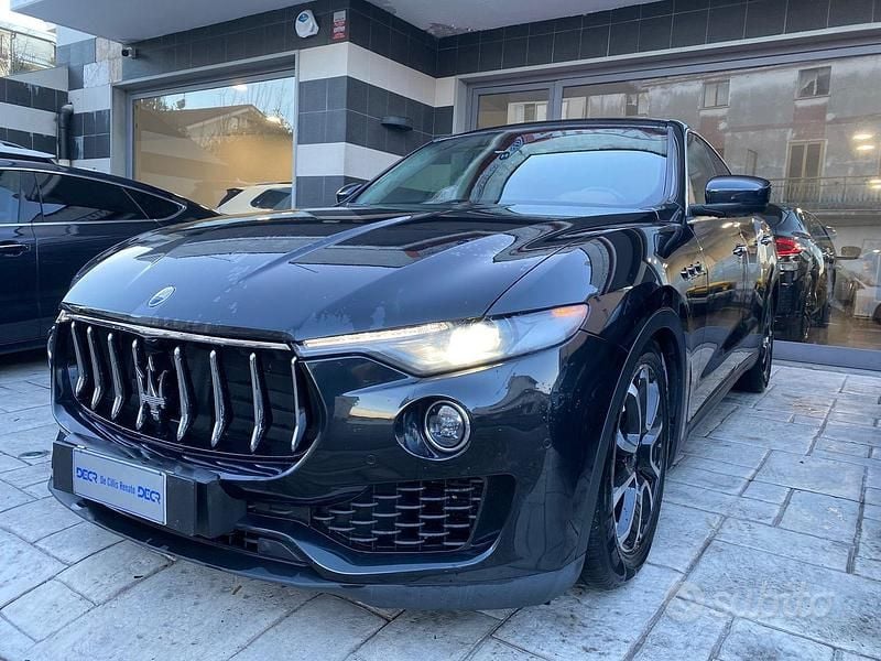 Nero Usata 2018 Maserati Levante SUV | 19.500 € (Super prezzo) - Immagine 1/4