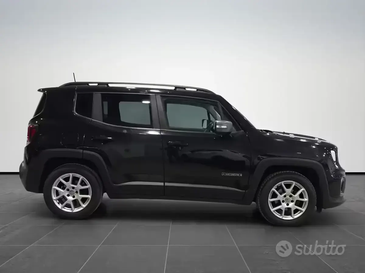 Używany Jeep Renegade Limited 131 KM (96 kW) 2021 Czarny SUV
