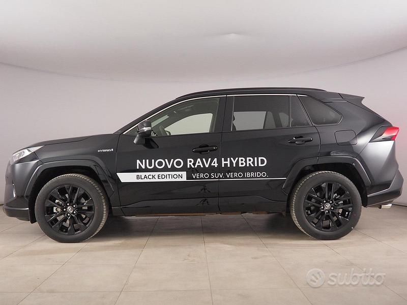 Usata Toyota RAV4 Hybrid 178 CV (130 kW) 2020 Nero SUV