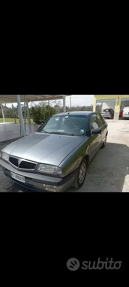 Usata Lancia Delta 90 CV (66 kW) 1994 Utilitaria
