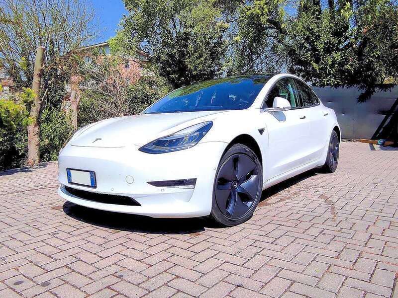 Bianco Usata 2020 Tesla Model 3 Long Range Tre volumi | 27.400 € (Buon prezzo) - Immagine 1/4
