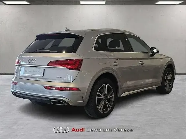 Usata Audi Q5 S-Line 204 CV (150 kW) 2024 Argento floret SUV