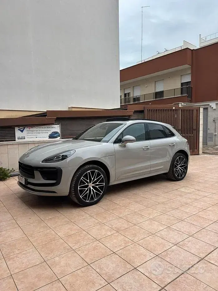 Usata Porsche Macan 265 CV (194 kW) 2023 Grigio SUV