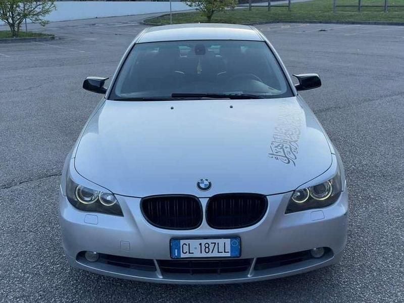 Usata BMW 530 M Sport 218 CV (160 kW) 2004 Argento Berlina