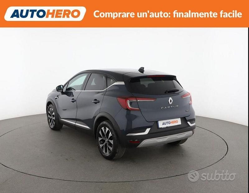 Usata Renault Captur Techno 145 CV (106 kW) 2022 Blu SUV