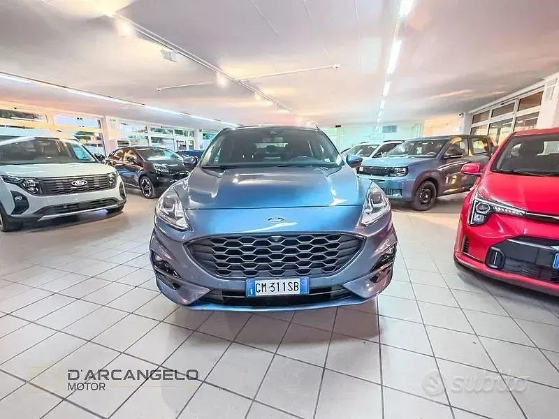 Usata Ford Kuga ST-Line 225 CV (165 kW) 2023 Bluazzurro SUV