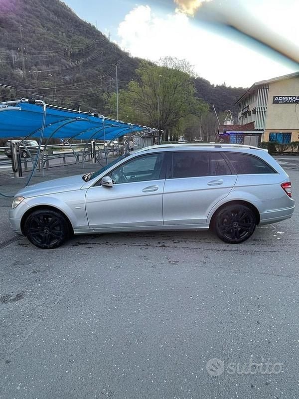 Usata Mercedes C350 2009 Grigio Berlina