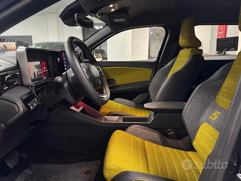 Usata Renault 5 E-Tech Komfort 110 kW (150 CV) 2025 Nero Berlina