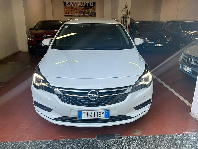 Usata Opel Astra Innovation 135 CV (99 kW) 2017 Bianco Station wagon