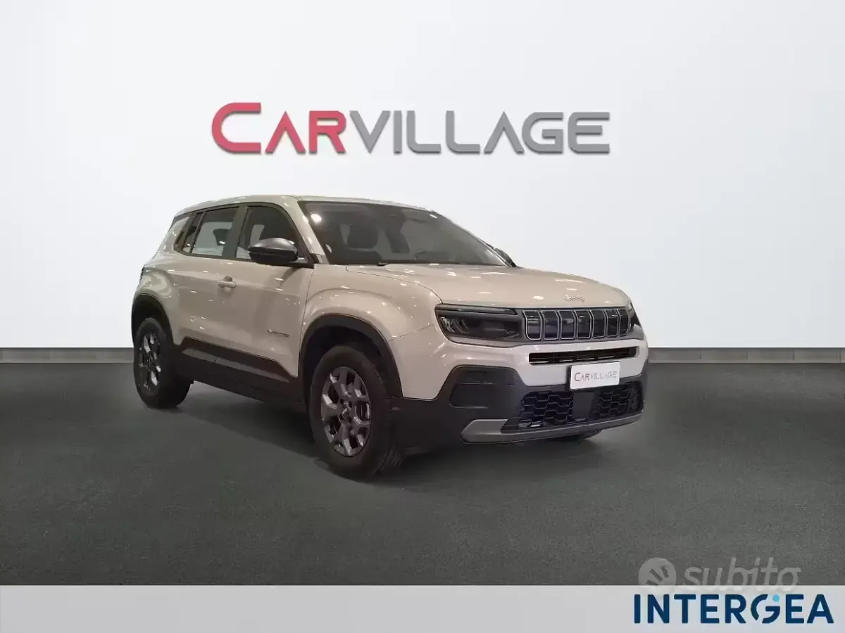 Usata Jeep Avenger Longitude 101 CV (74 kW) 2025 Grigio SUV