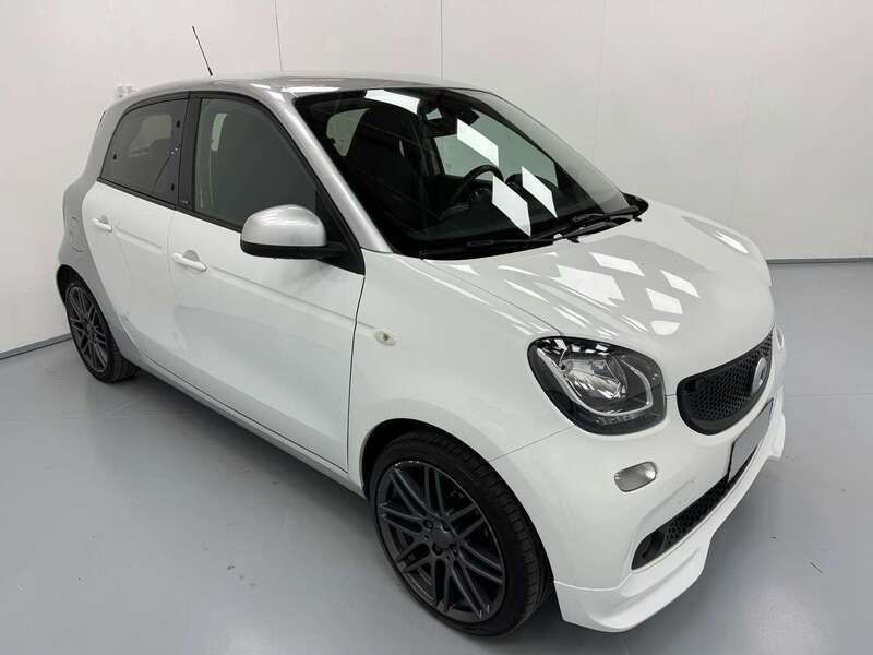 Bianco Usata 2019 Smart ForFour Brabus Due volumi | 12.800 € (Buon prezzo) - Immagine 1/4