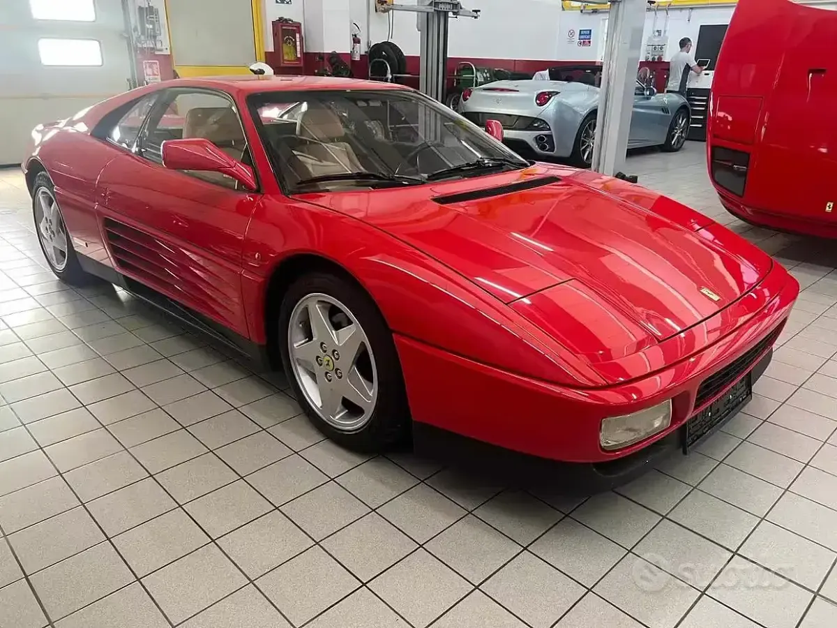 Usata Ferrari 348 295 CV (216 kW) 1990 Rosso