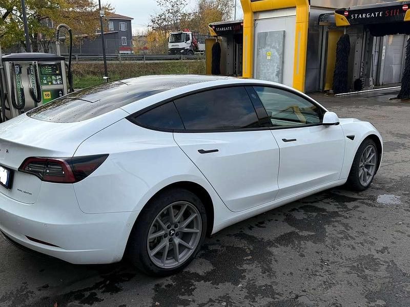 Usata Tesla Model 3 152 kW (208 CV) 2022 Berlina