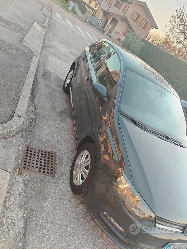 Usata VW Polo 60 CV (44 kW) 2016 Grigio Berlina