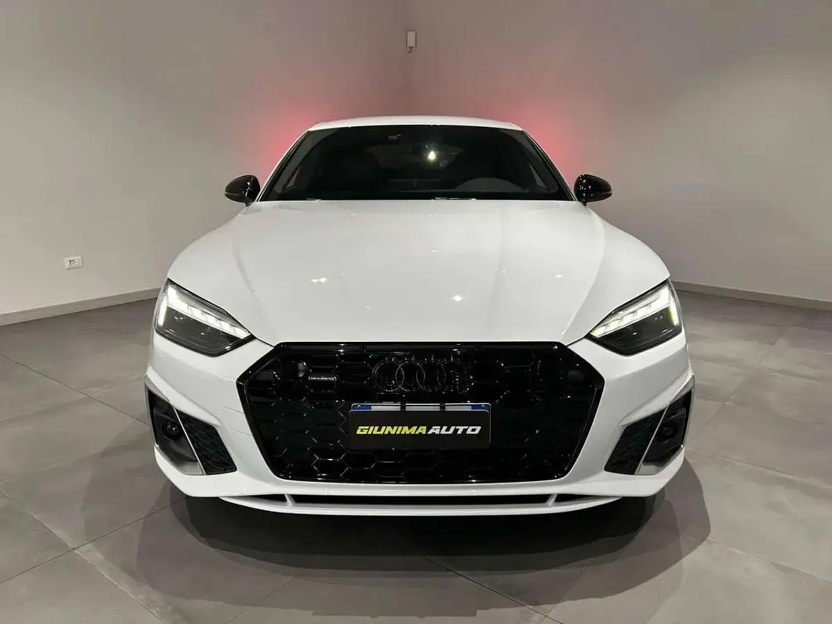 Usata Audi A5 S-Line 204 CV (150 kW) 2023 Bianco Coupé