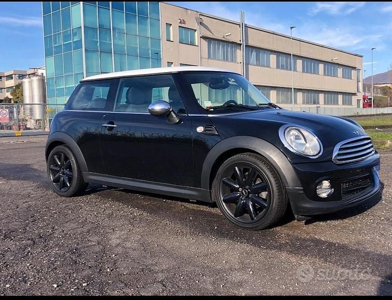 Usata Mini ONE 75 CV (55 kW) 2011 Nero Utilitaria