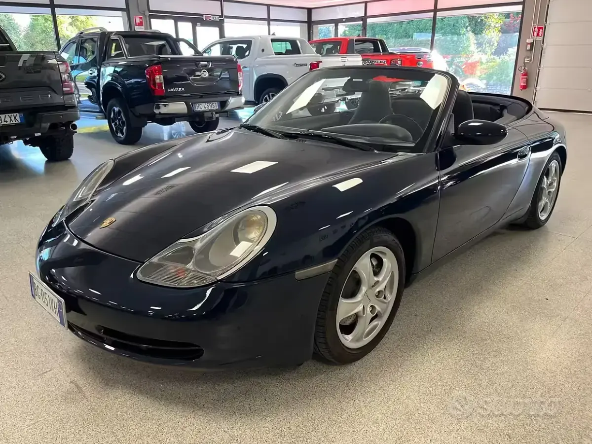 Usata Porsche 911 Carrera 4 Cabriolet 300 CV (220 kW) 2000 Bluazzurro Cabrio