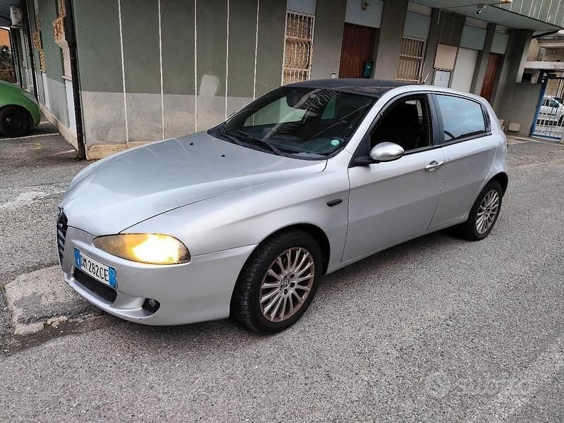 Usata Alfa Romeo 147 2008 Grigio Utilitaria
