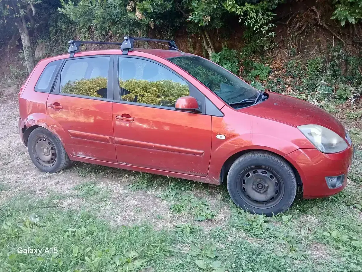 Usata Ford Fiesta 75 CV (55 kW) 2007 Utilitaria