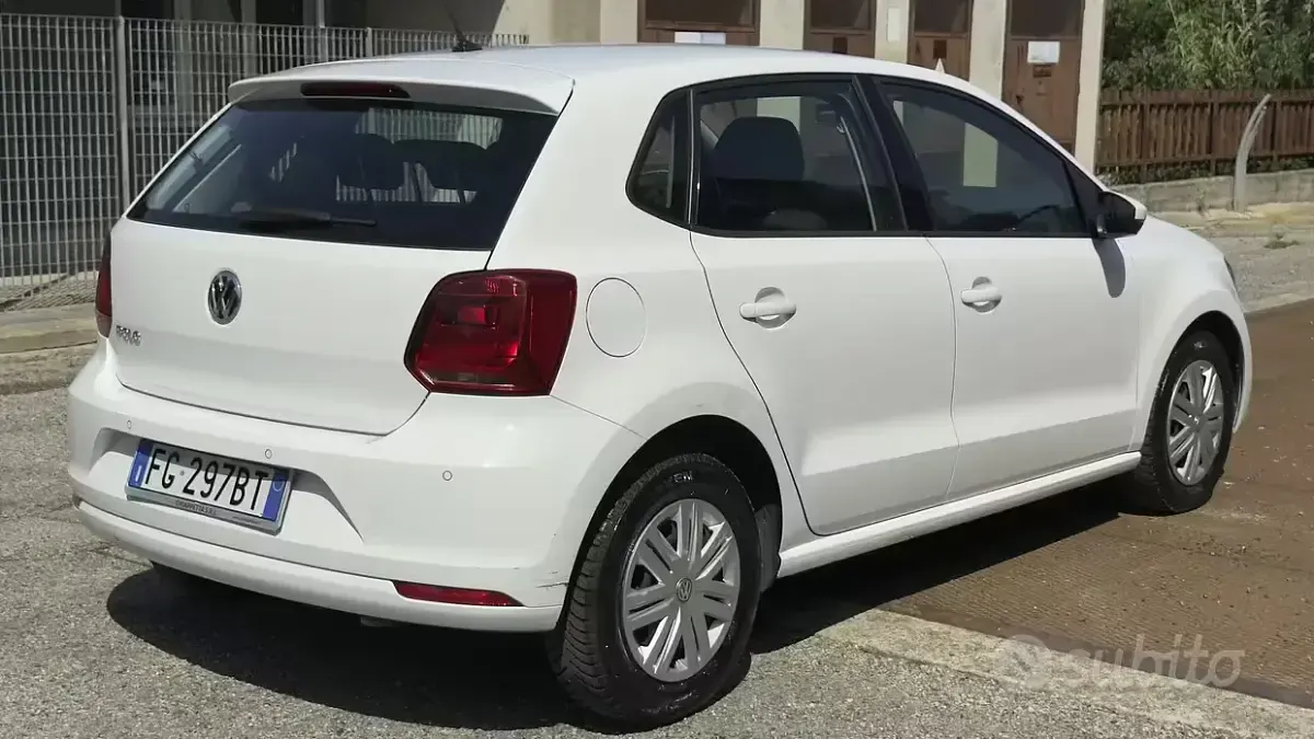 Usata VW Polo Trendline 60 CV (44 kW) 2016 Bianco Berlina