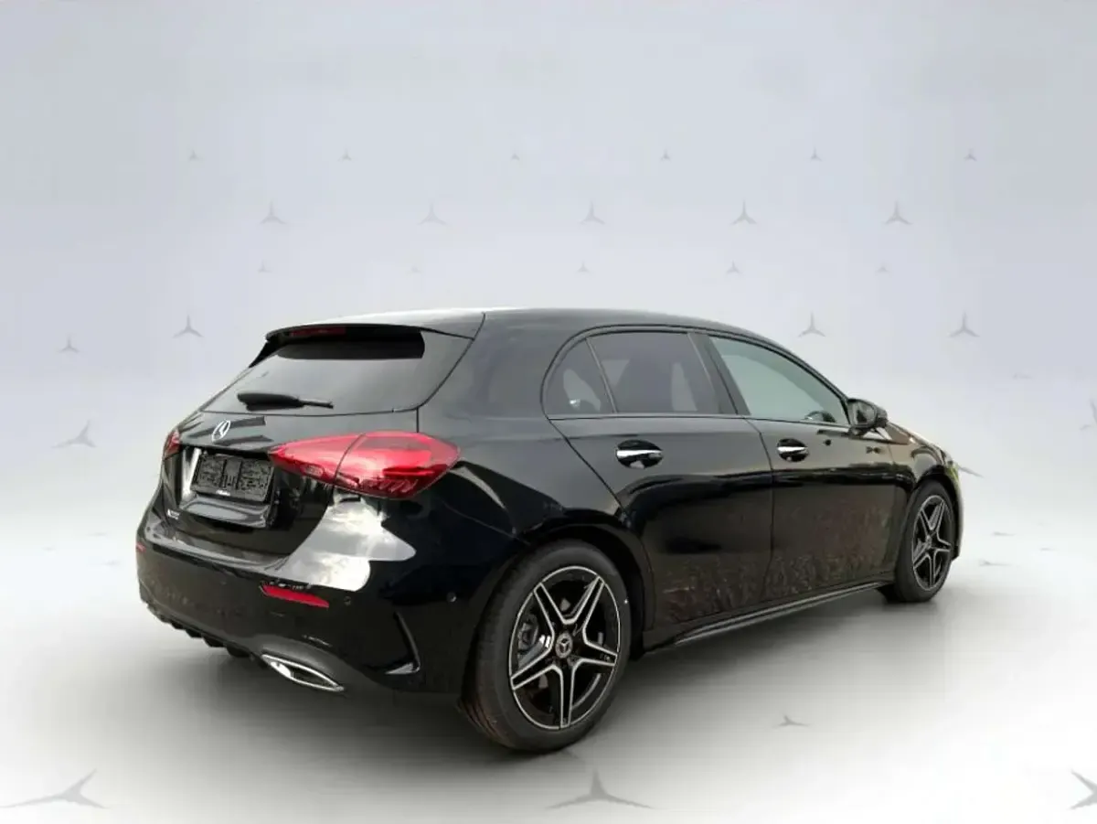 Usata Mercedes A200 Premium 163 CV (119 kW) 2025 Nero Berlina
