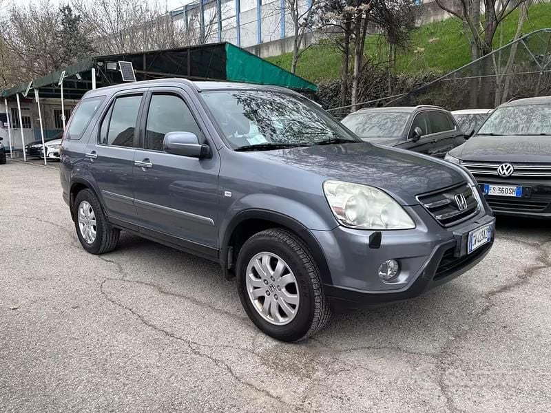 Usata Honda CR-V 140 CV (102 kW) 2005 Grigio SUV