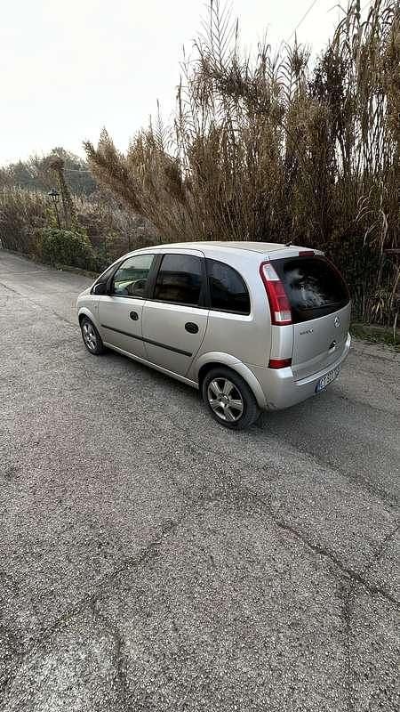 Usata Opel Meriva 90 CV (66 kW) 2005 Monovolume