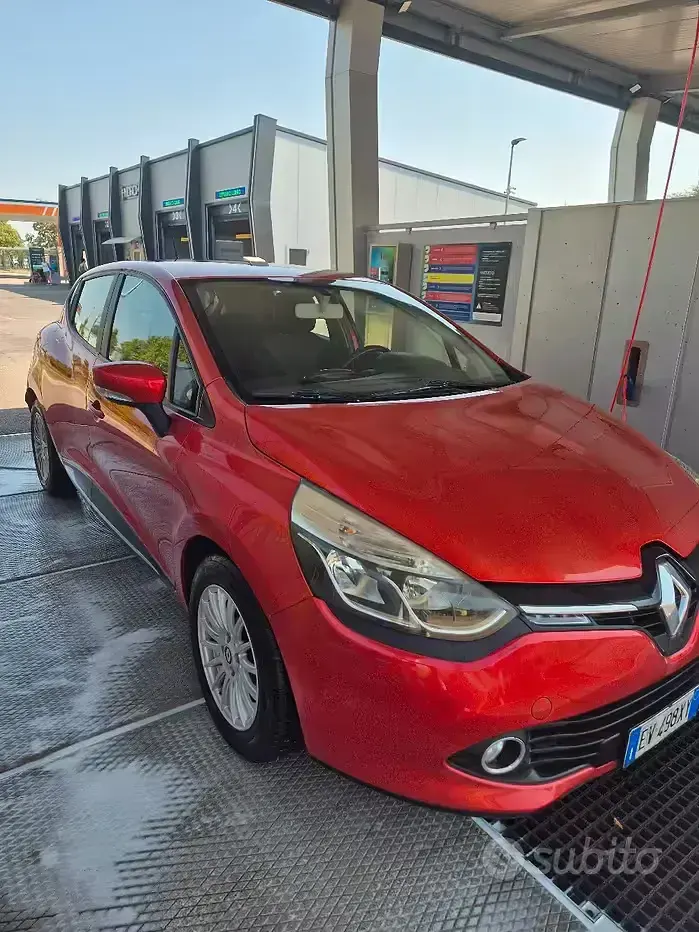 Usata Renault Clio IV 73 CV (53 kW) 2014 Rosso Berlina