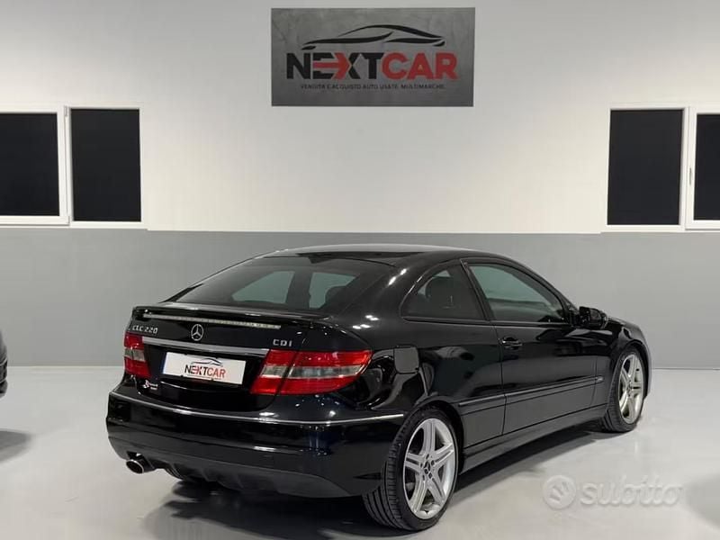 Käytetty Mercedes CLC220 150 HP (110 kW) 2009 Musta Viistoperä