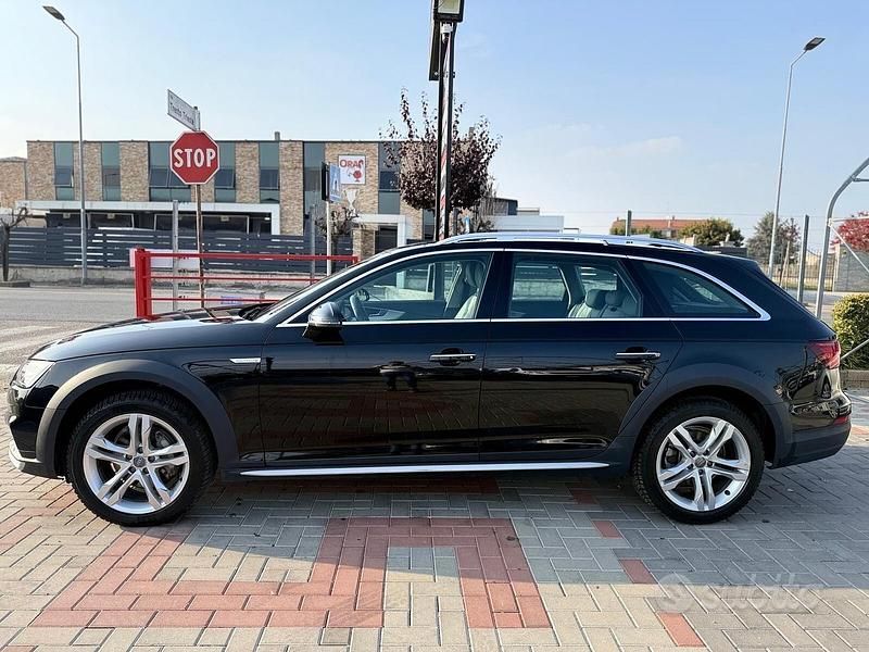 Usata Audi A4 Allroad Business 190 CV (139 kW) 2017 Nero Station wagon