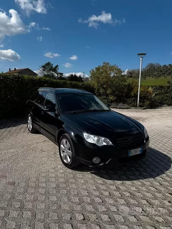 Usata Subaru Outback 2008 Nero Station wagon