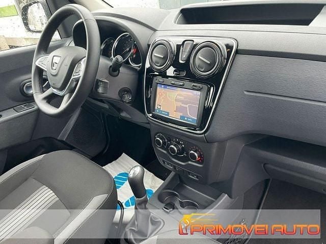 Argento Usata 2018 Dacia Dokker Stepway Monovolume | 21.700 € - Immagine 1/4