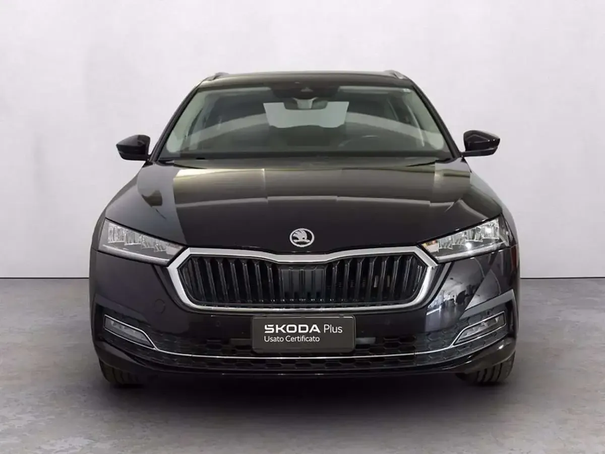 Usata Skoda Octavia Style 116 CV (85 kW) 2023 Nero tulipano perlato Station wagon