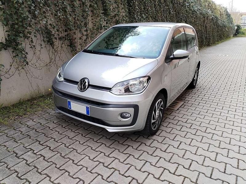 Usata VW up! Move 68 CV (50 kW) 2019 Argento Utilitaria