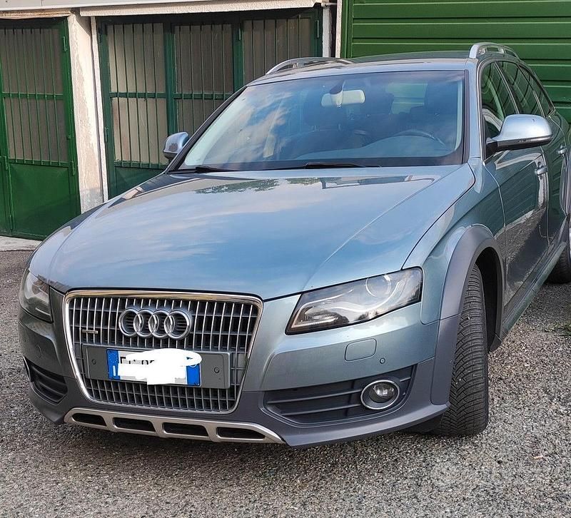 Grigio Usata 2010 Audi A4 Allroad Station wagon | 7000 € (Buon prezzo) - Immagine 1/4