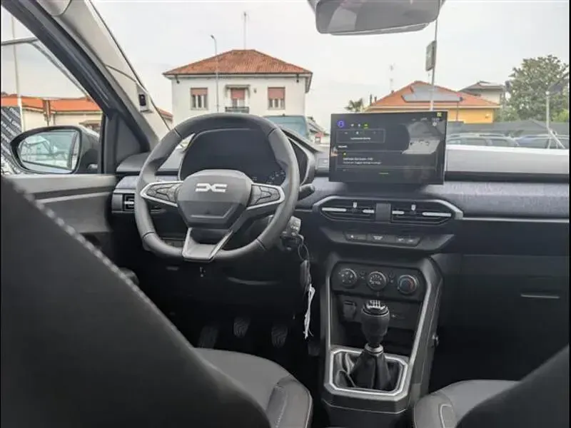 Nuova Dacia Sandero Expression 100 CV (73 kW) 2026 Grigio scuro