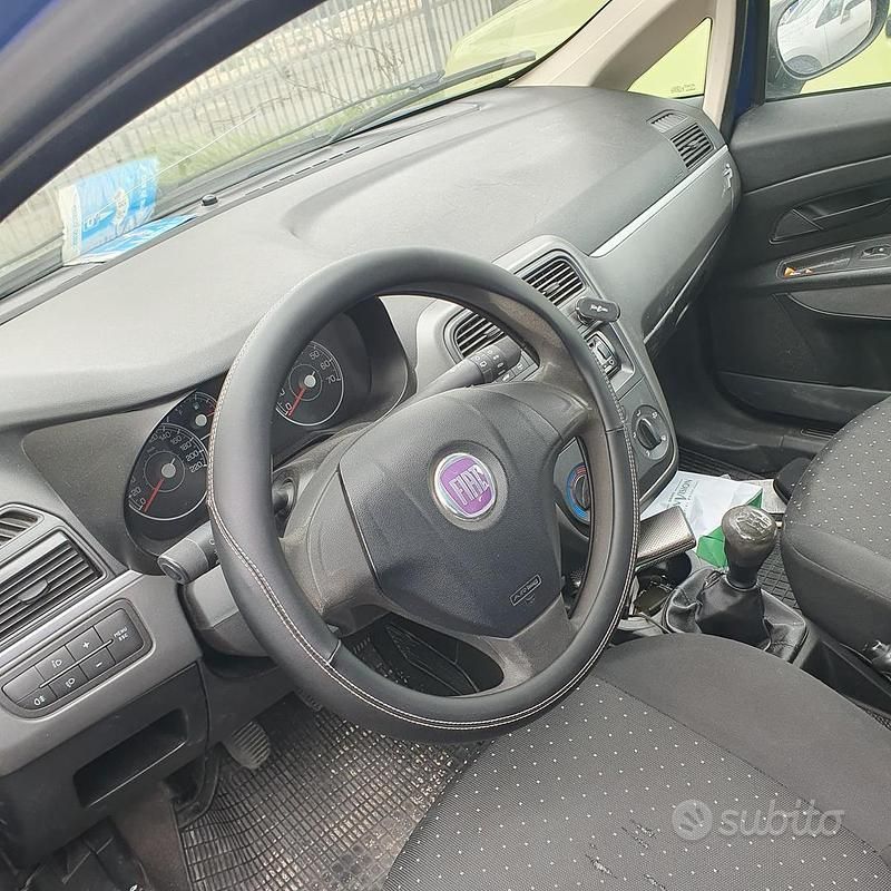 Usata Fiat Grande Punto 2007 Blu Utilitaria