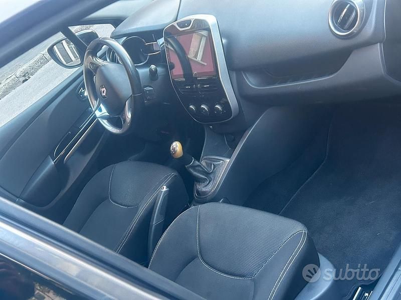 Usata Renault Clio IV 75 CV (55 kW) 2014 Grigio Berlina