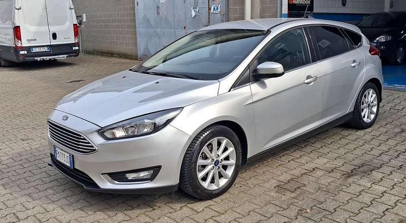 Usata Ford Focus Titanium 120 CV (88 kW) 2018 Argento Berlina