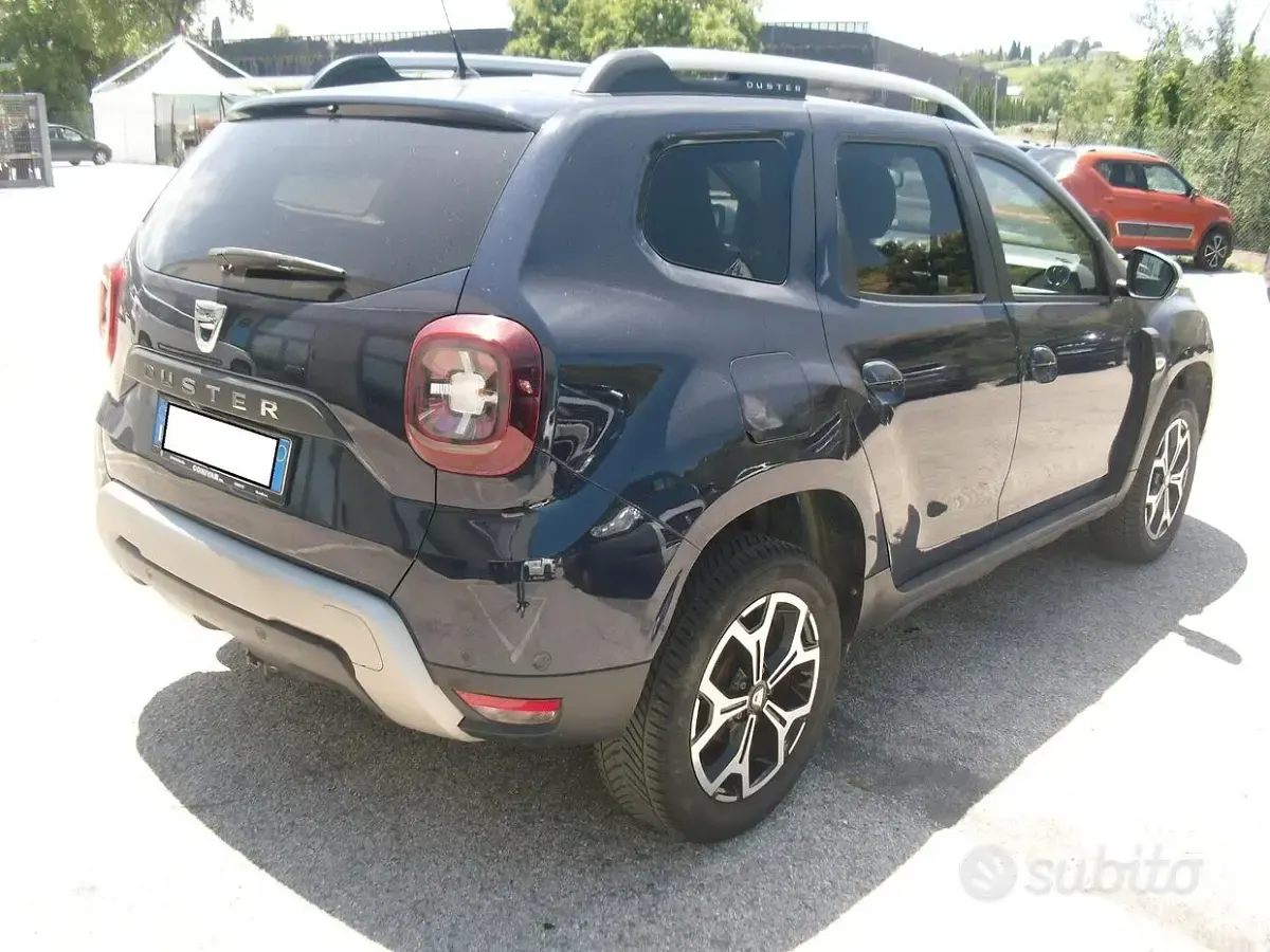 Usata Dacia Duster Prestige 101 CV (74 kW) 2020 Bluazzurro SUV