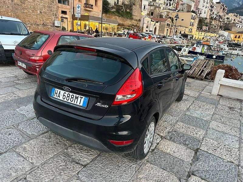 Usata Ford Fiesta 2009 Nero Utilitaria