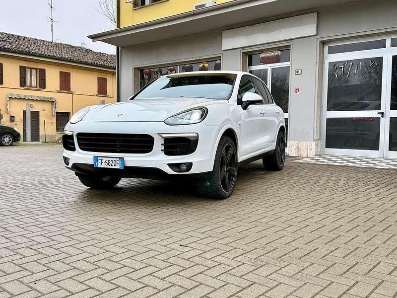 Usata Porsche Cayenne Sport 250 CV (183 kW) 2016 Bianco SUV