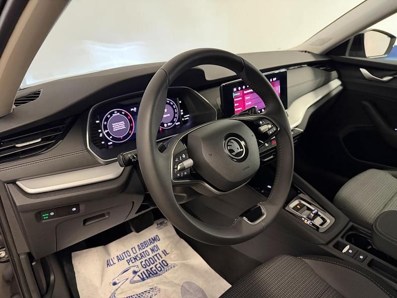 Nuova Skoda Octavia Executive 150 CV (110 kW) 2025 Nero Station wagon