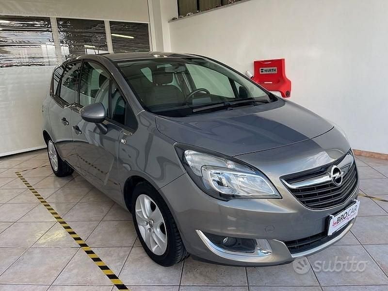 Usata Opel Meriva 120 CV (88 kW) 2014 Grigio Monovolume